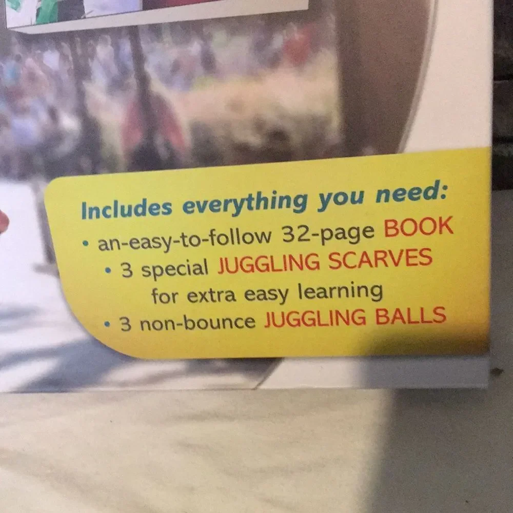 Juggling kit With Book and Accessories